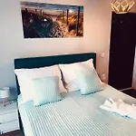 Wytworna Foczka Penzion 3*