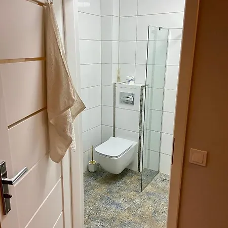 Wytworna Foczka 3* Sarbinowo