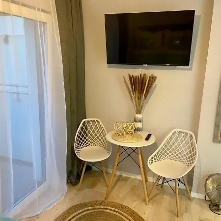 Wytworna Foczka 3* Sarbinowo