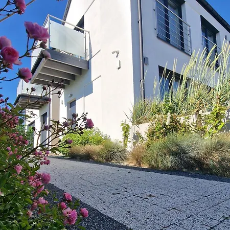 Wytworna Foczka 3* Sarbinowo