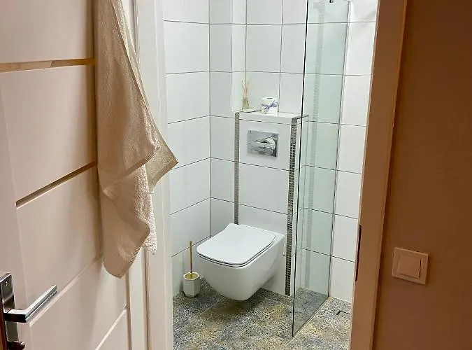 Wytworna Foczka 3* Sarbinowo