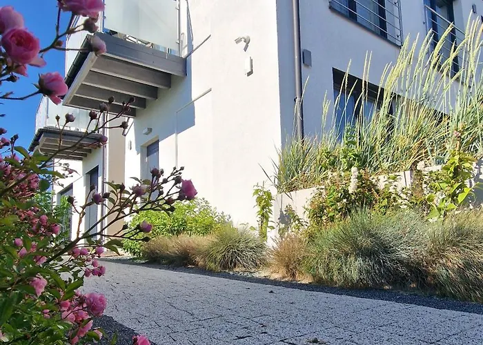 Wytworna Foczka 3* Sarbinowo